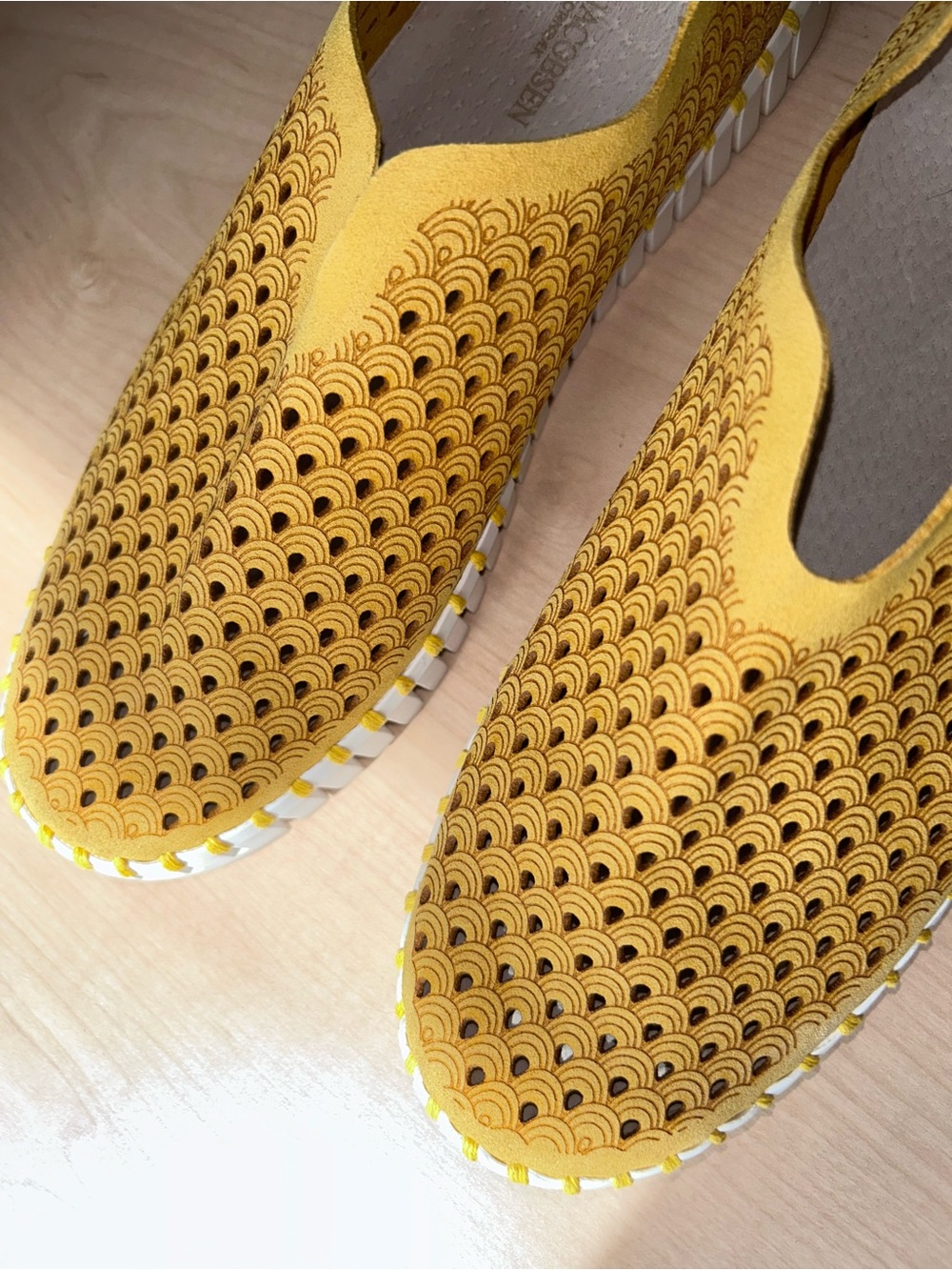 Ilse Jacobsen Yellow Suede Slip-On Sneakers 39 (9) - Picture 2 of 6